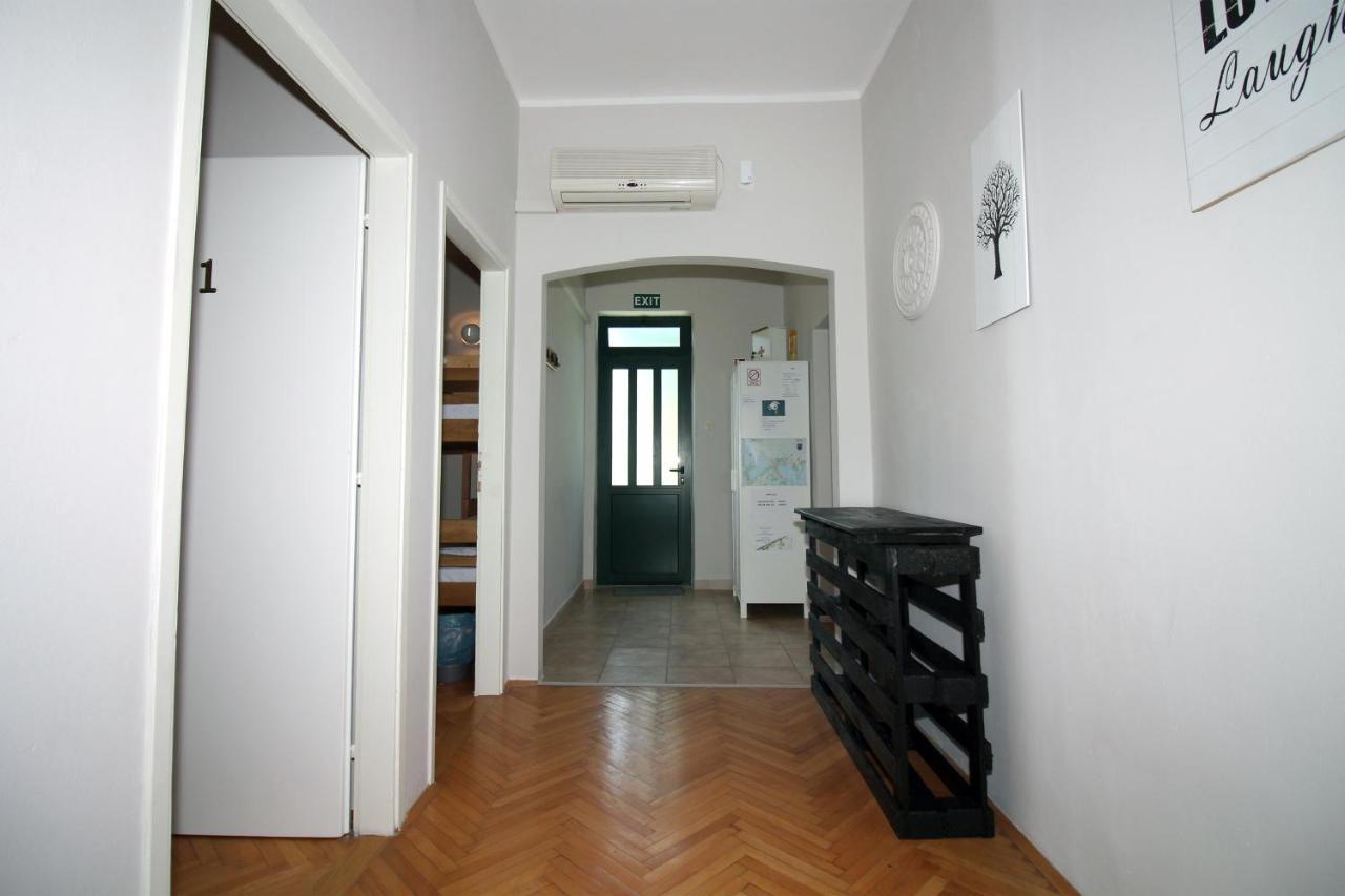 Hostel Marko Tisno Esterno foto